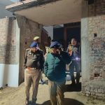 पैसा व गहना के लिए माता-पिता,दादी व बहन की कुल्हाड़ी से काटकर हत्या